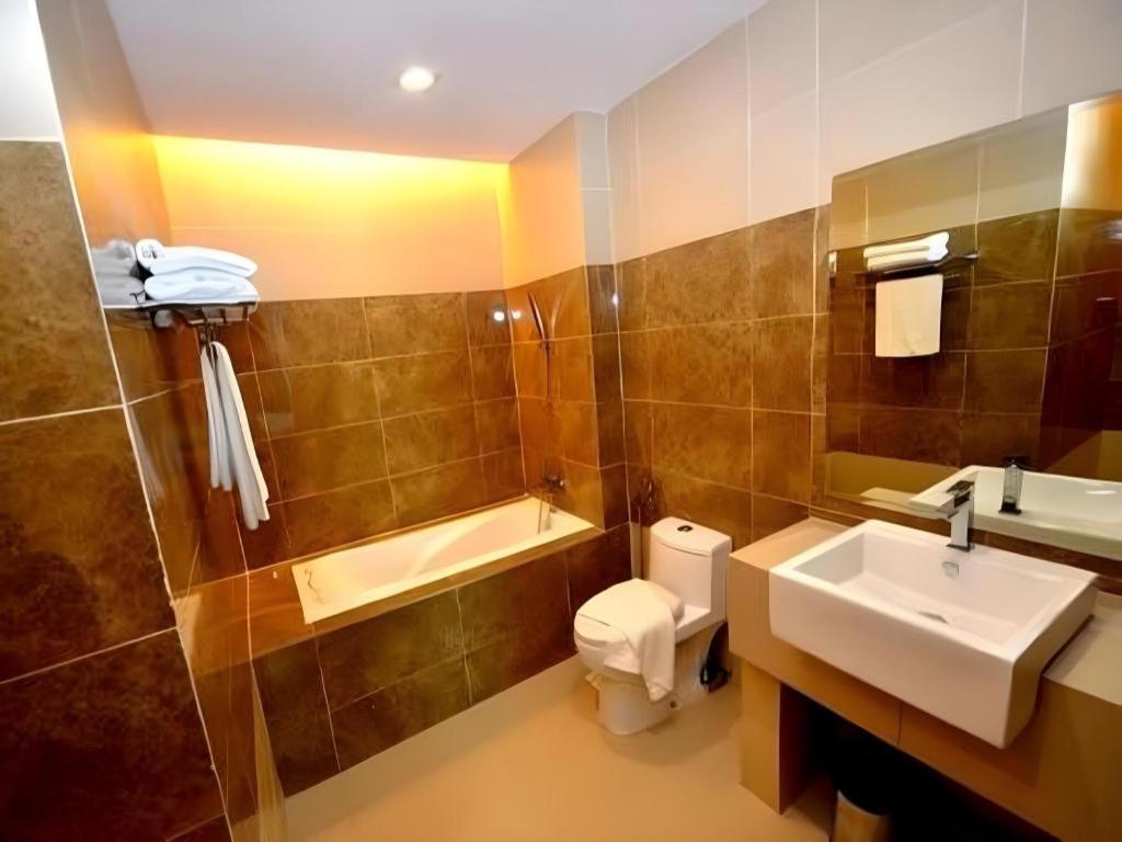 Eminent Hotel Kota Kinabalu Exteriér fotografie