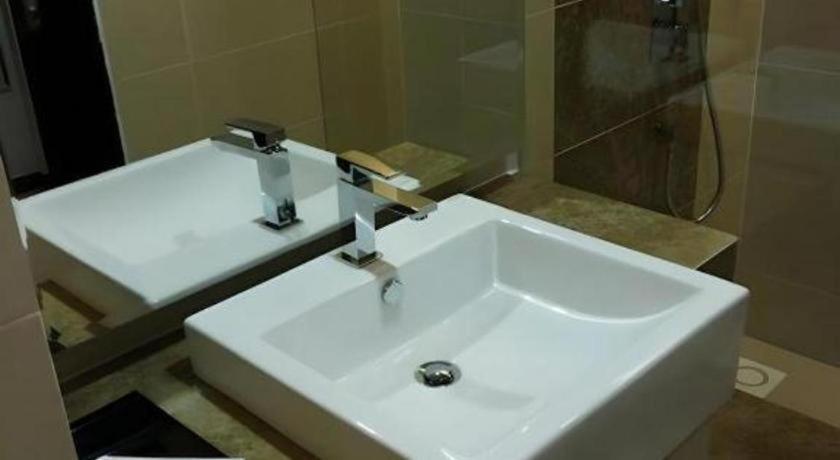 Eminent Hotel Kota Kinabalu Exteriér fotografie