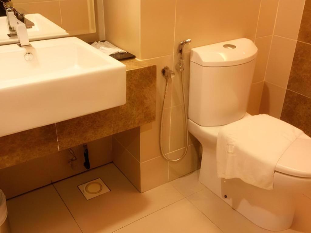 Eminent Hotel Kota Kinabalu Exteriér fotografie