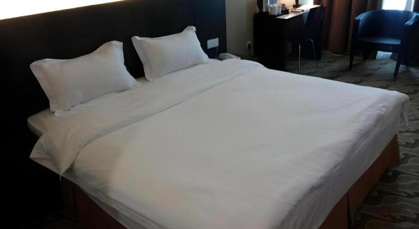 Eminent Hotel Kota Kinabalu Exteriér fotografie